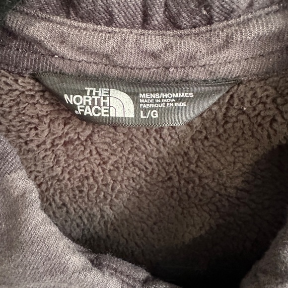 The North Face flannel - Picture 2 of 4